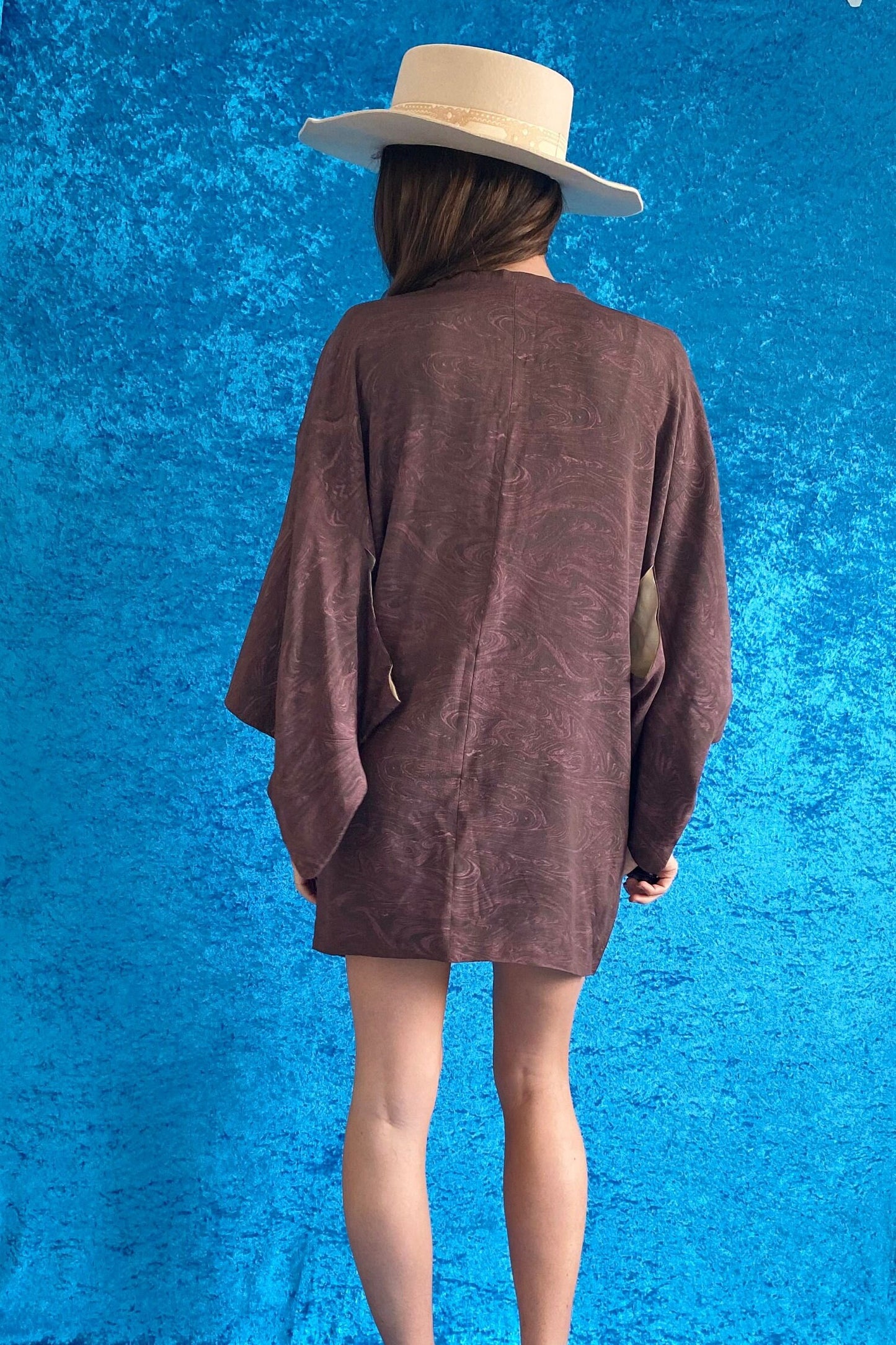 Japanese vintage kimono, Jacket, Robe, for women. Excellent condition.Japanese purple.