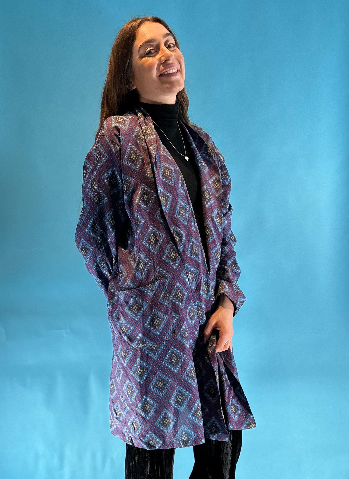 Vintage 1980s Textured Purple Indigo Blue Diamond Printed Lapel Smoking Jacket.