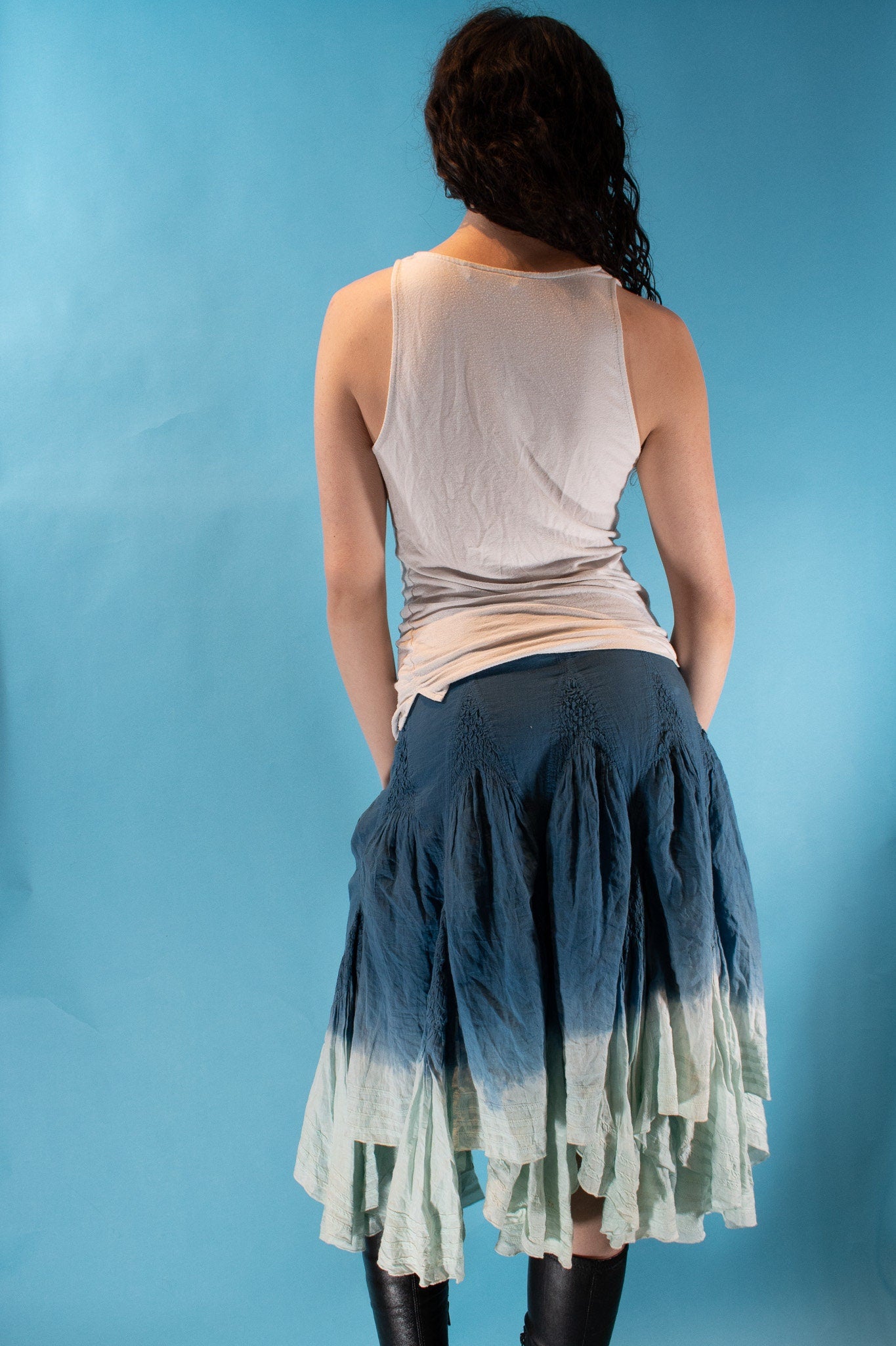 Vintage Y2K Size S/M Waterfall Skirt in Blue Ombre.