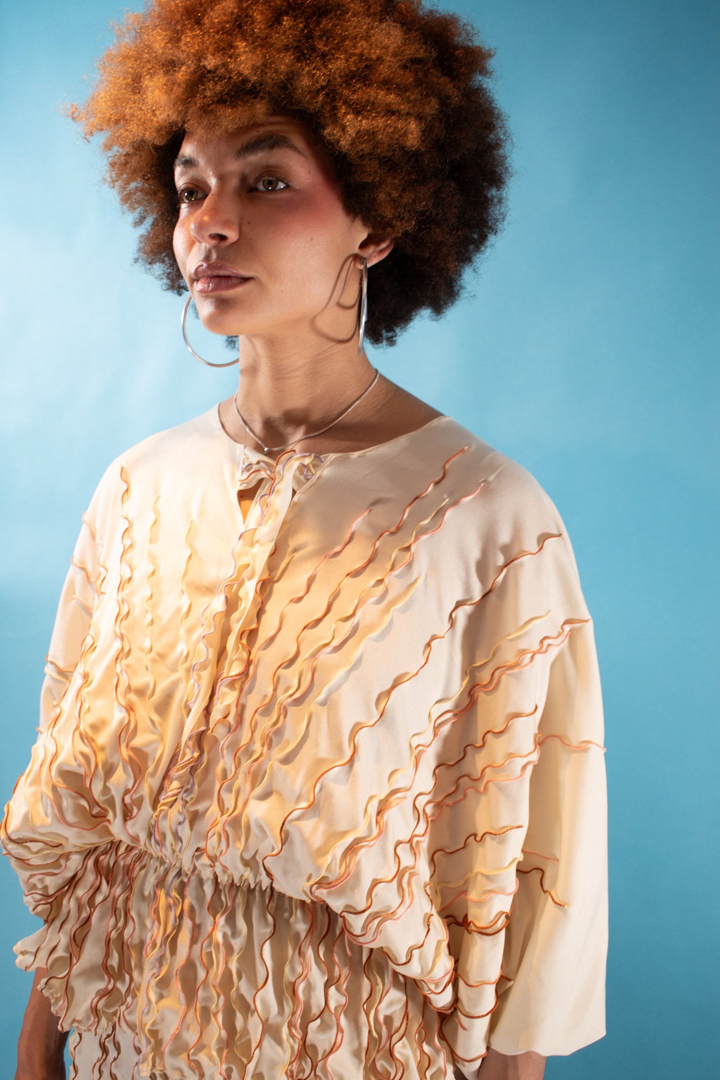 Vintage 1970s Free Size Frilled Batwing Blouse and Skirt 2 Piece Set in Cream and Pink.