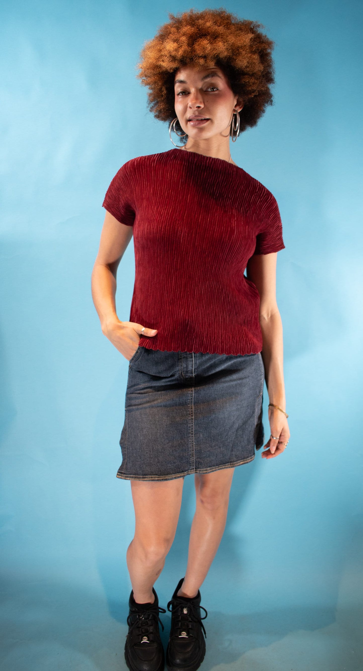 Vintage Y2K Free Size Crinkle Plisse Top in Burgundy.