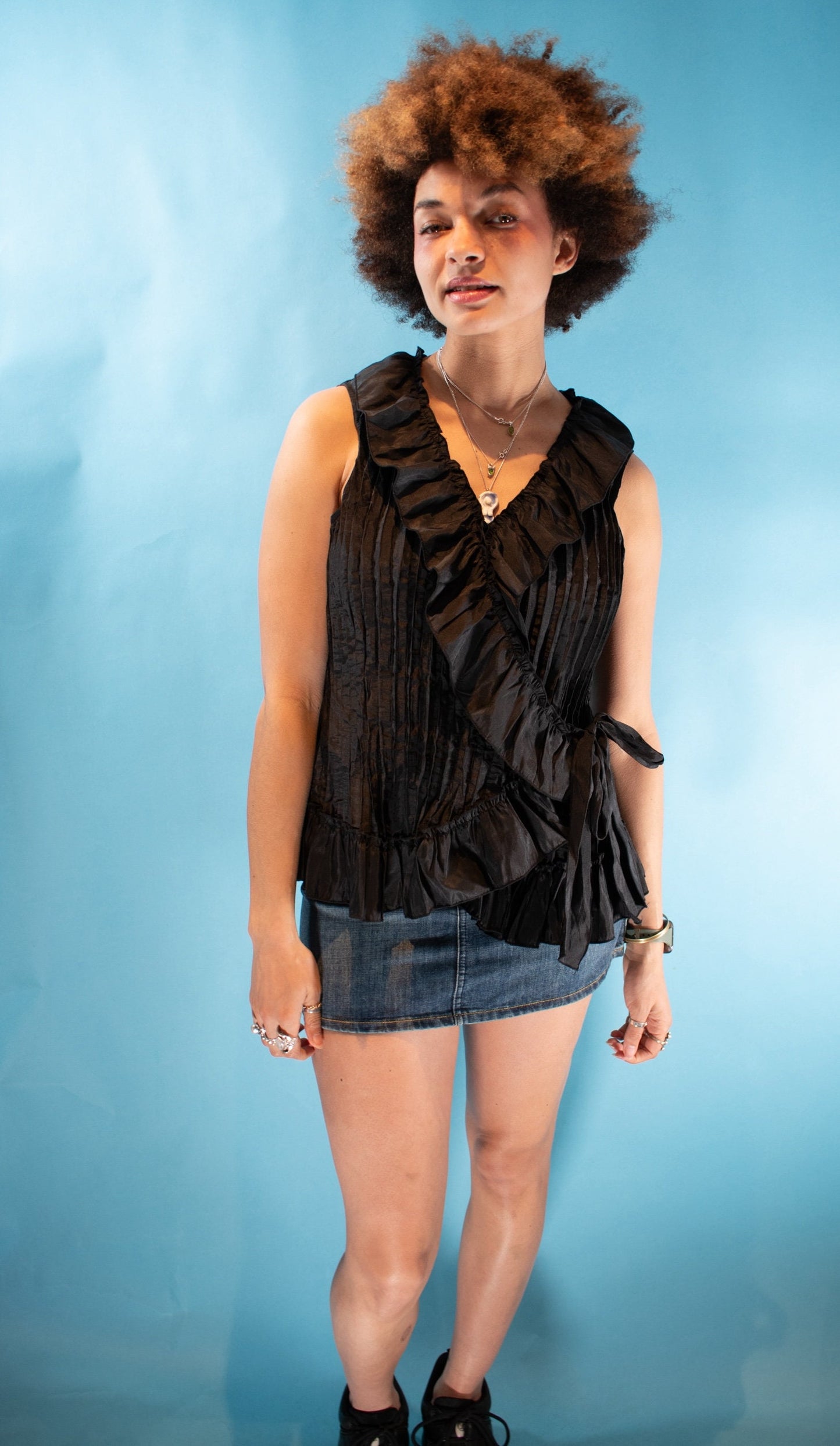 Vintage Y2K Size XL Pleated Frilled Sleeveless Wrap Top in Black.