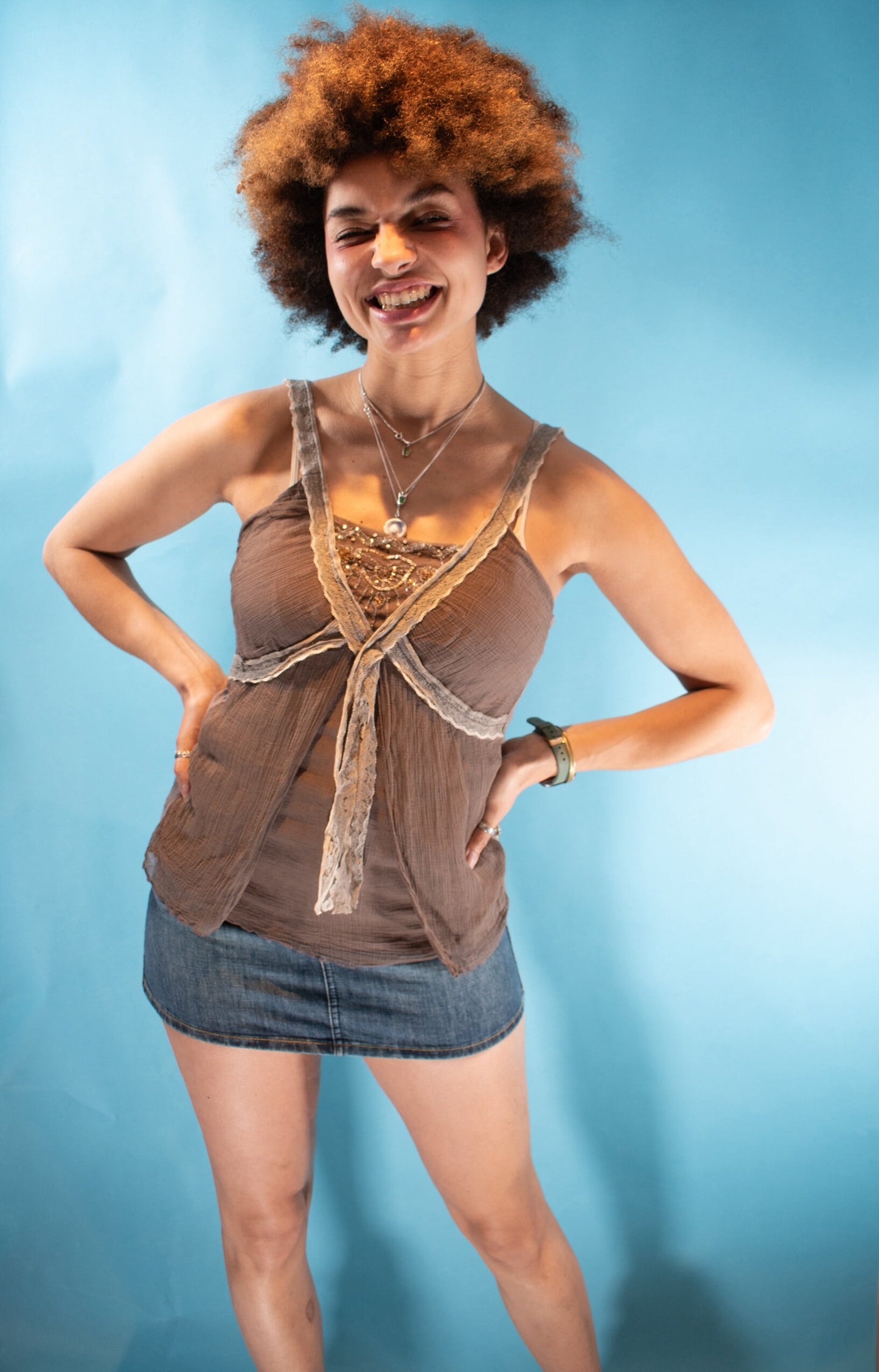 Vintage Y2K Size M Lace Trimmed Cheesecloth Cami Top in Brown.