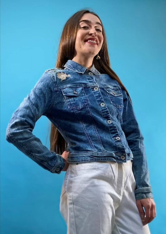 Vintage Denim Jacket With Floral Embroidery.