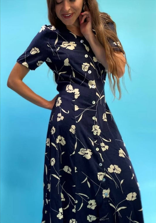 Vintage Floral Printed Button Up Tea Dress.