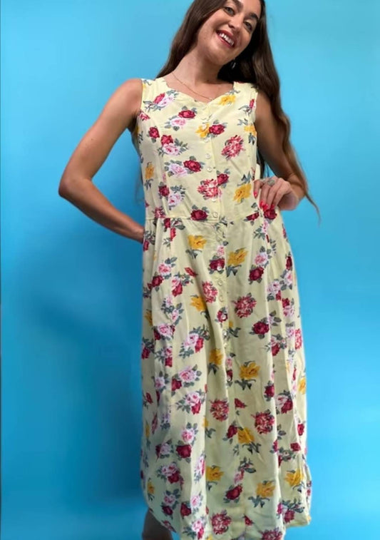 Vintage 1970s Floral Print Midi Dress.