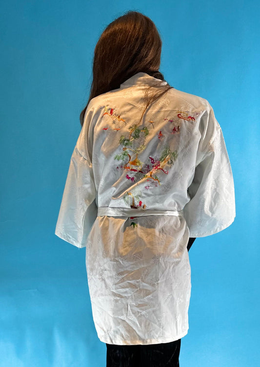 Vintage 1980s Satin White Embroidered Kimono Style Short Robe.