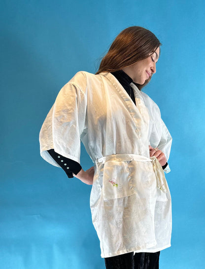 Vintage 1980s Satin White Embroidered Kimono Style Short Robe.