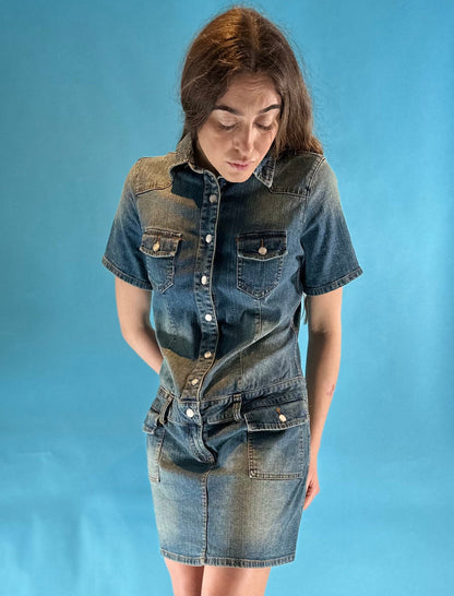 Vintage Y2K Button Down Short Sleeve Collared Washed Denim Mini Dress.