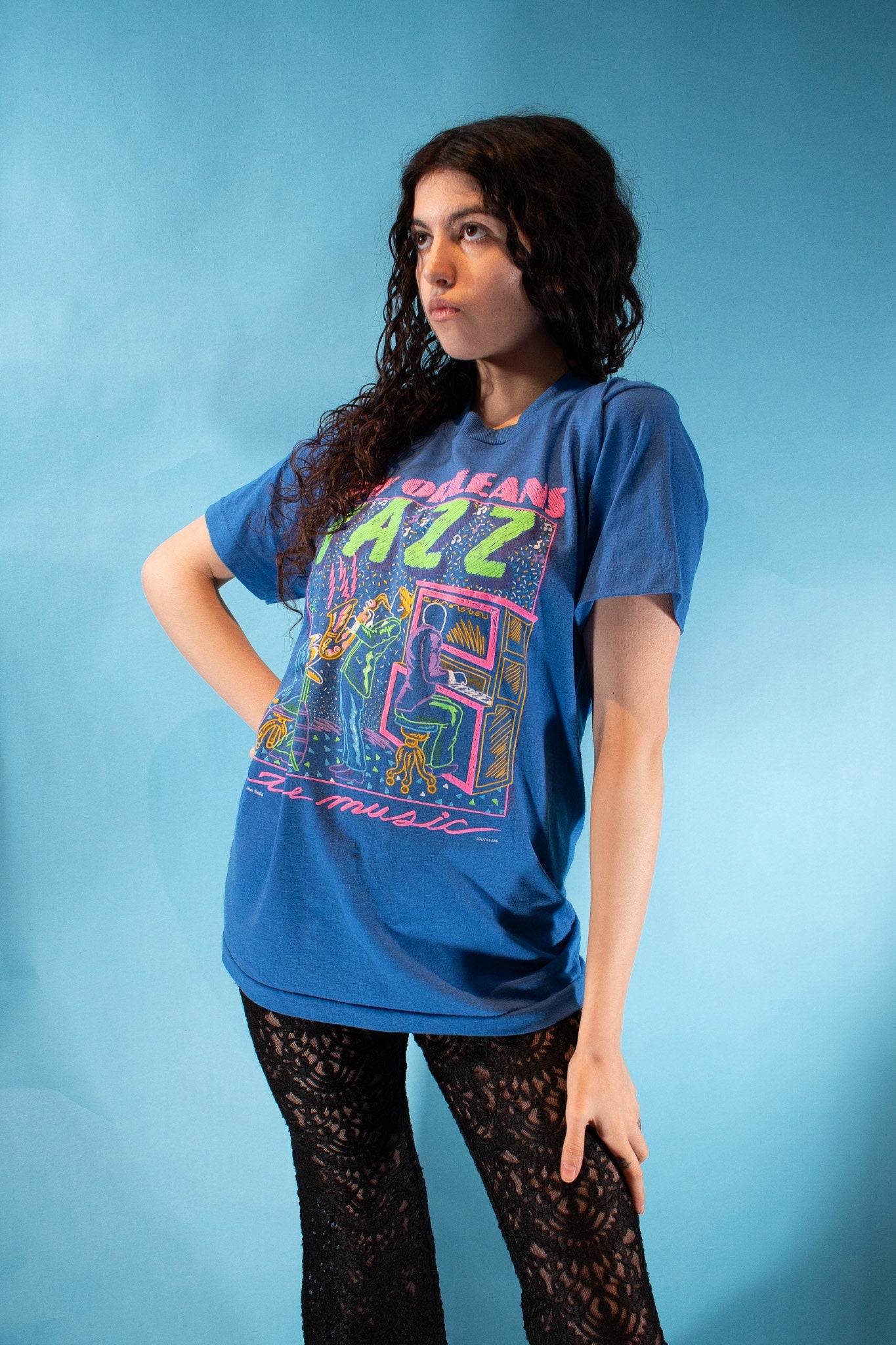 Vintage Graphic Printed New Orleans Jazz T-Shirt in Blue.