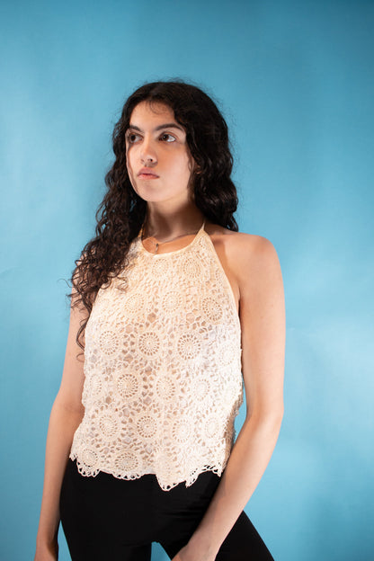 Vintage Size M Crochet Halter Neck Top in White.
