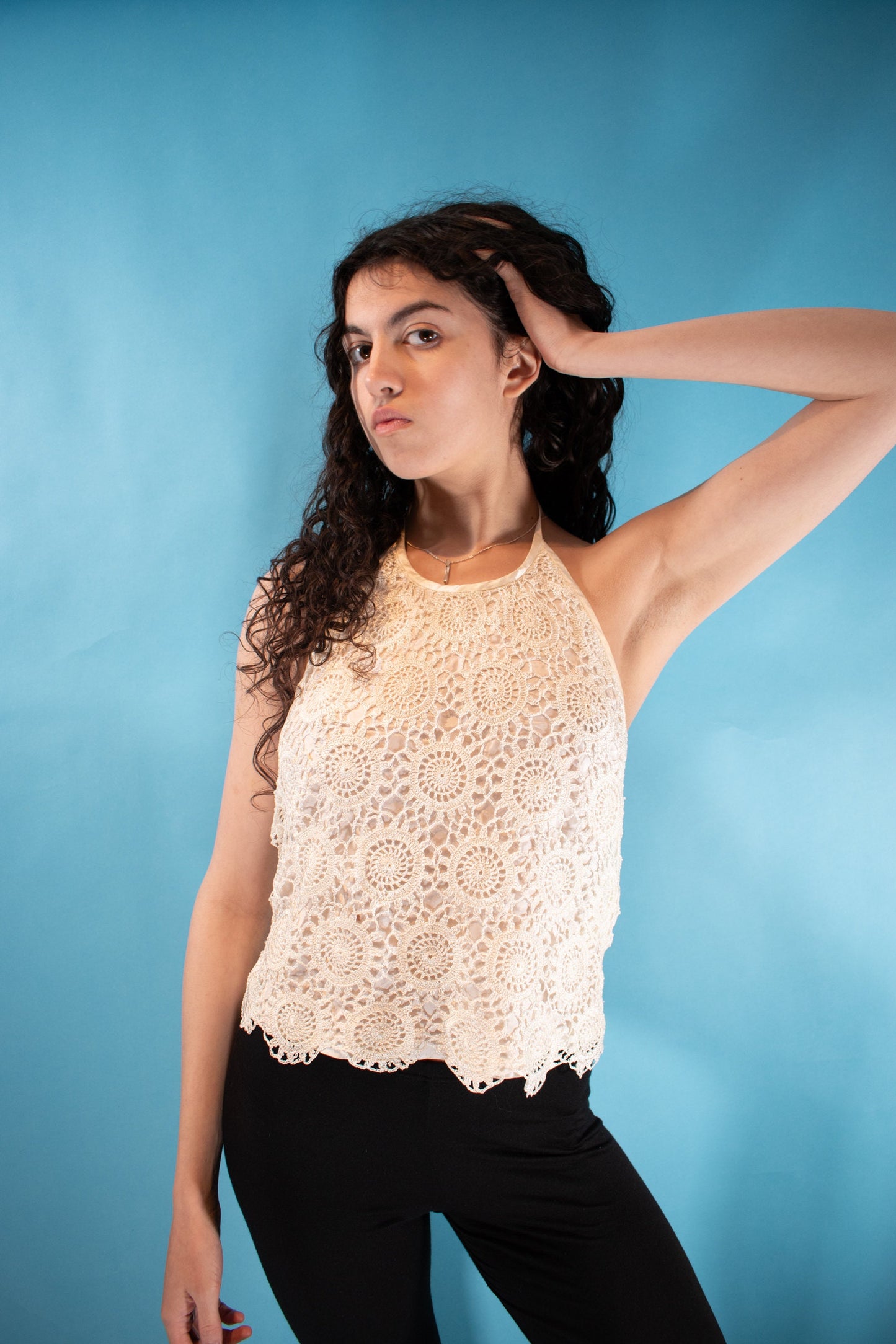 Vintage Size M Crochet Halter Neck Top in White.