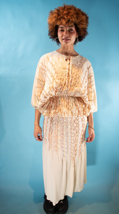 Vintage 1970s Free Size Frilled Batwing Blouse and Skirt 2 Piece Set in Cream and Pink.