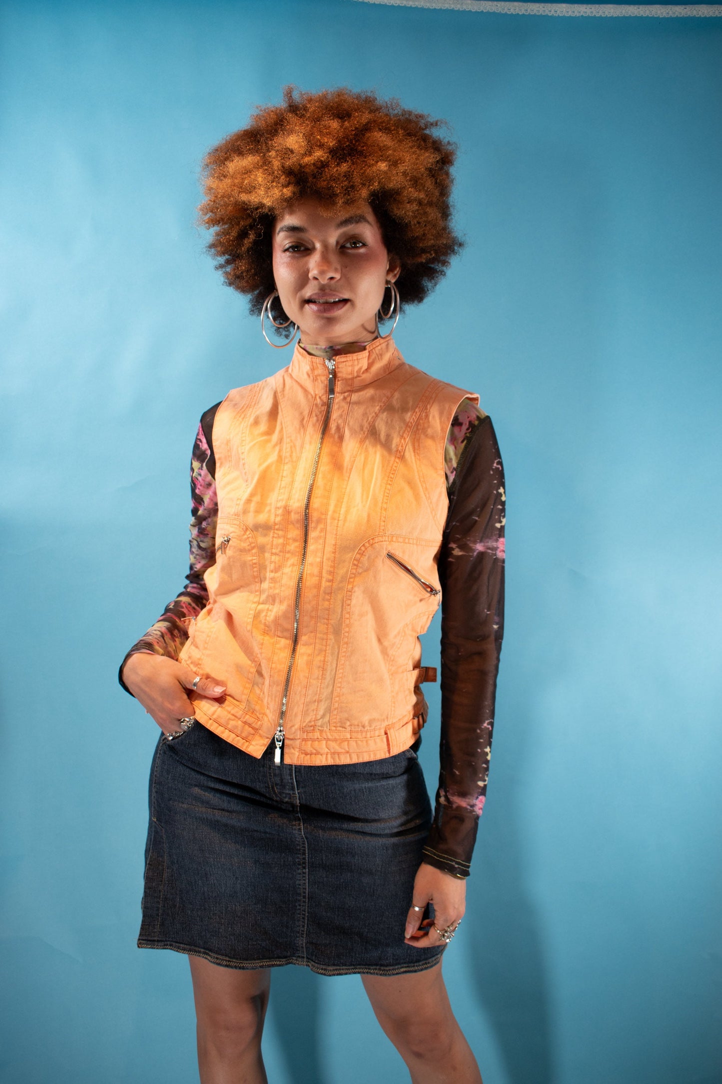 Vintage Y2K M Cargo Style Waistcoat in Orange.