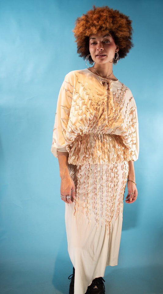 Vintage 1970s Free Size Frilled Batwing Blouse and Skirt 2 Piece Set in Cream and Pink.