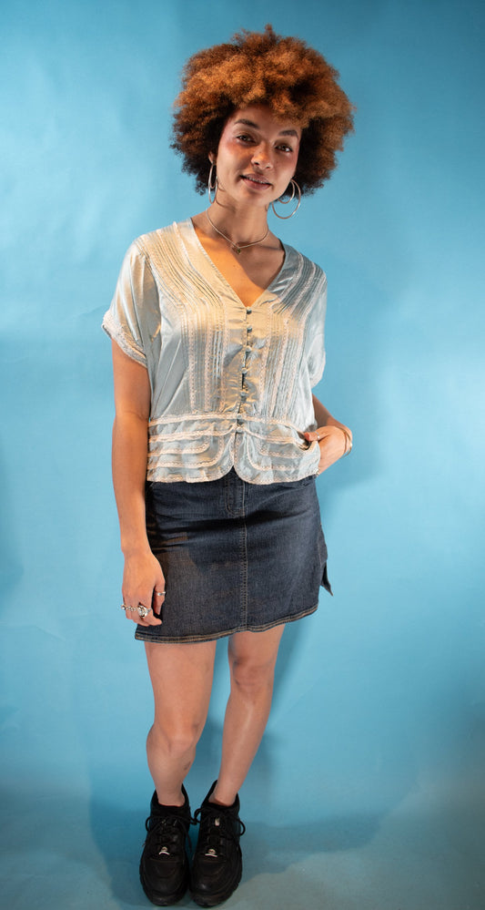 Vintage Y2K L Silk Button Up Blouse in Baby Blue & White.