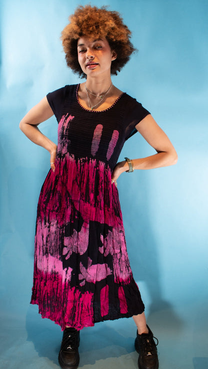 Vintage Y2K Free Size Shirred T-Shirt Maxi Dress in Black & Pink Tropical Print.