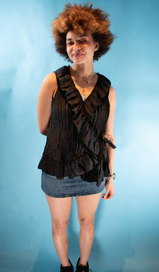 Vintage Y2K Size XL Pleated Frilled Sleeveless Wrap Top in Black.